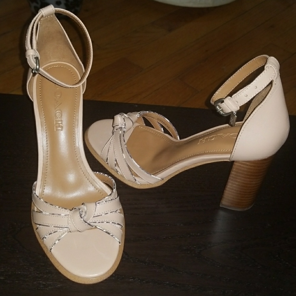 Brand New! Beautiful Leather Coach Sandals - Picture 3 of 8